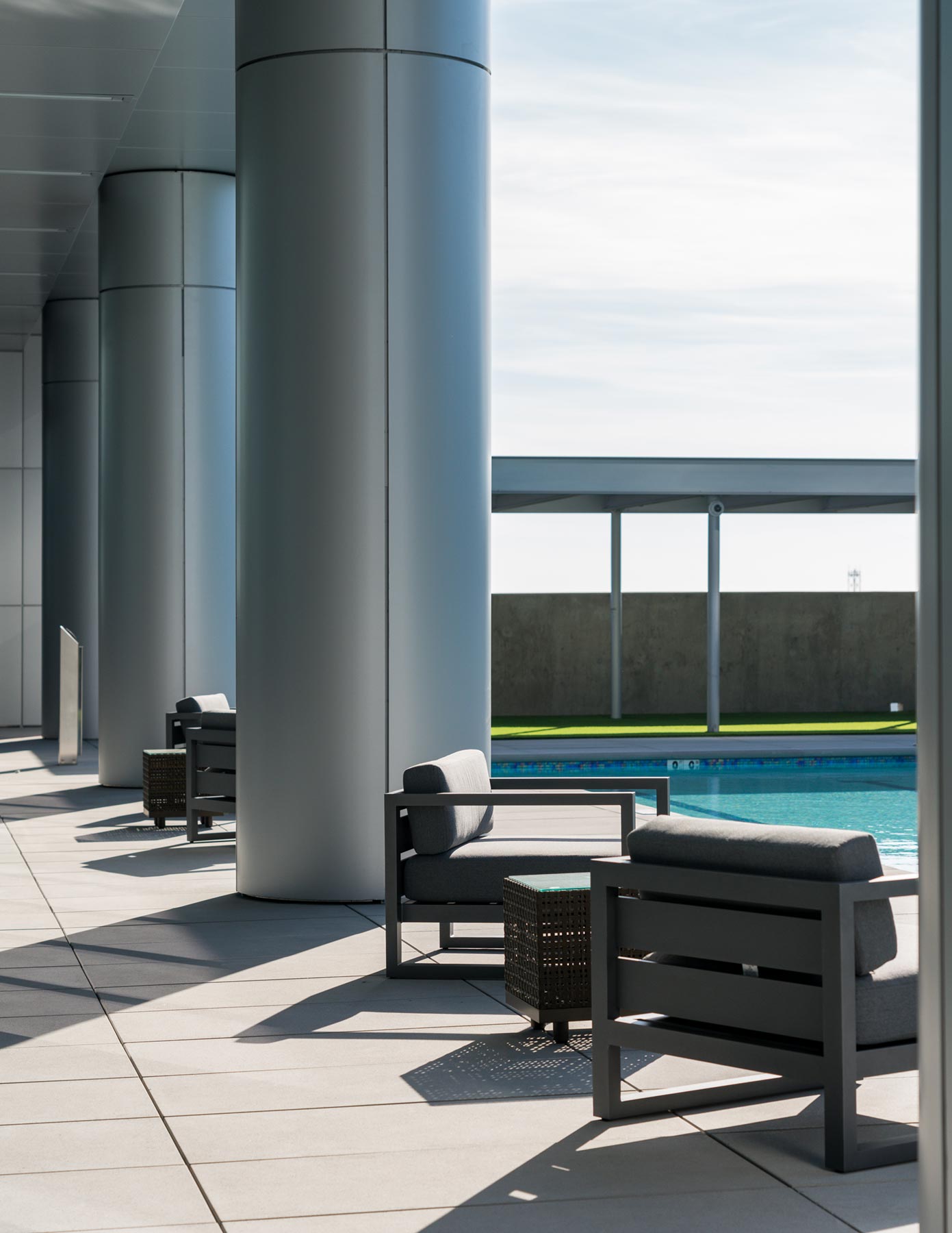 Circa LA Apartments — building and shared spaces.