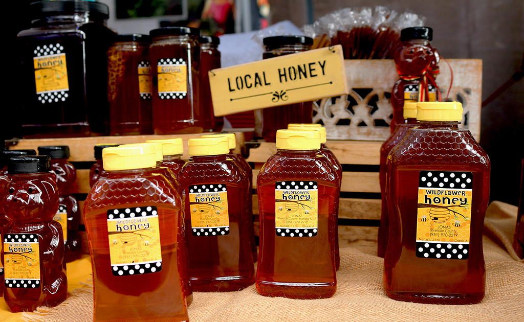 Historic Core Farmers Market groceries near Circa apartments in Downtown Los Angeles