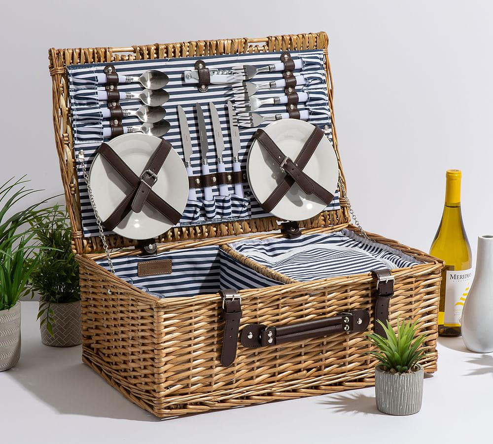 Pottery Barn Picnic Basket picnics near Circa residences in Downtown Los Angeles