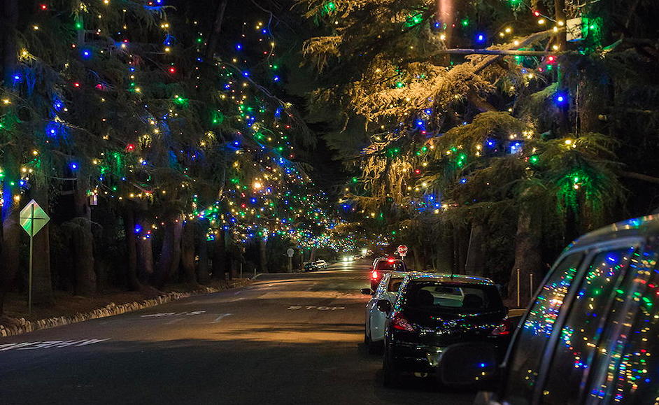 Christmas Tree Lane Altadena holiday lights near Circa apartments in Downtown Los Angeles