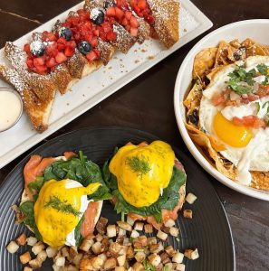 Blu Jam Cafe brunch near Circa residences in downtown Los Angeles