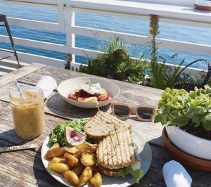 Malibu Farm seaside dining near near Circa residences in Downtown Los Angeles  