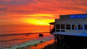 Moonshadows Malibu seaside dining near near Circa residences in Downtown Los Angeles  