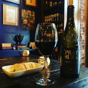 Mignon wine bar near Circa residences in downtown Los Angeles 