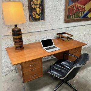 The Hunt Vintage home decor store near Circa residences in downtown Los Angeles 